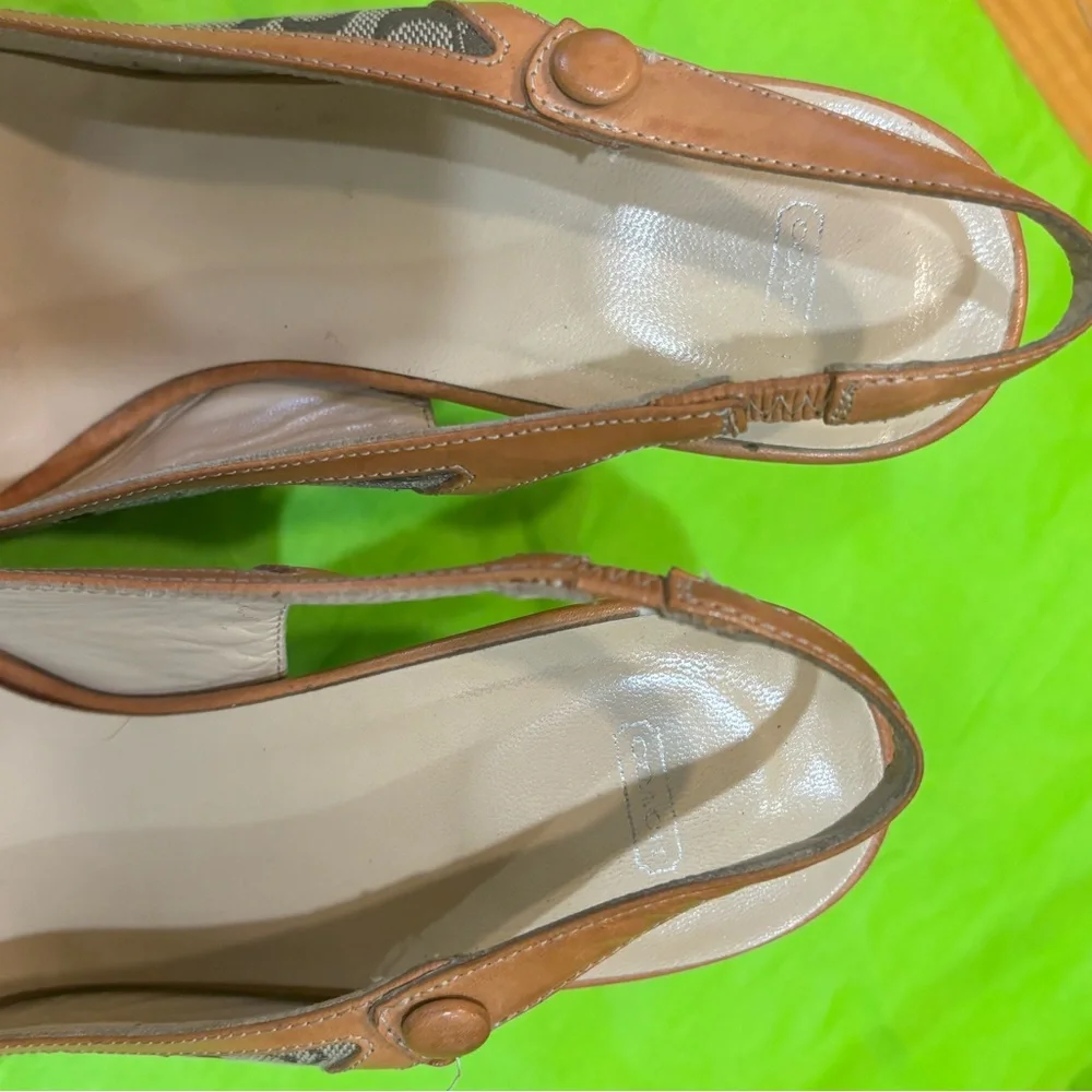 🌸 Vintage Coach sling back heels 🌸 - Picture 3 of 10